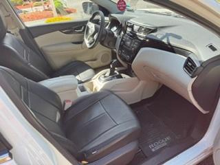 White 2018 Nissan Rogue Sport SV