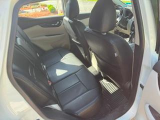 White 2018 Nissan Rogue Sport SV