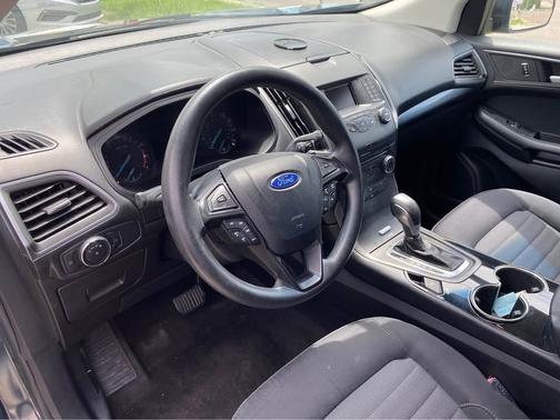 2016 Ford Edge SE