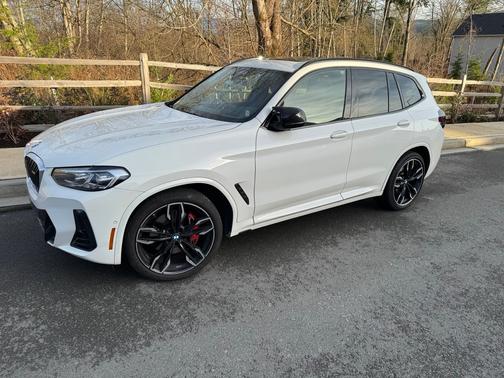 2022 BMW X3 M40i