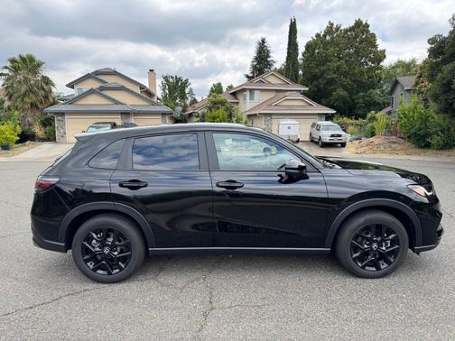 Black 2025 Honda HR-V Sport 2WD