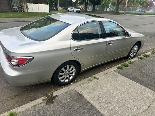 Silver 2003 Lexus ES 300 Base