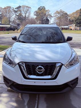 2019 Nissan Kicks S