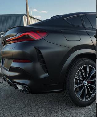 Black 2023 BMW X6 xDrive40i