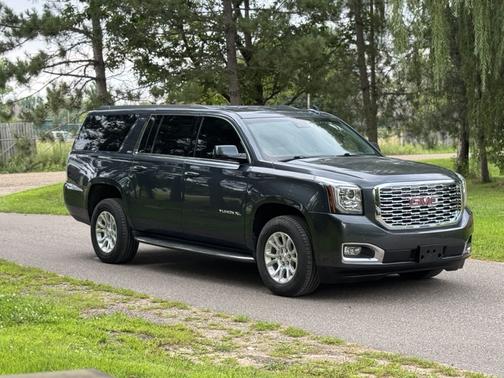 2020 GMC Yukon XL SLT