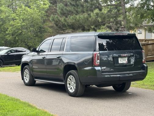 2020 GMC Yukon XL SLT