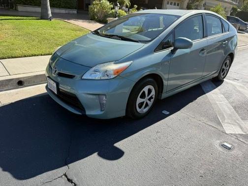 Green 2014 Toyota Prius Four