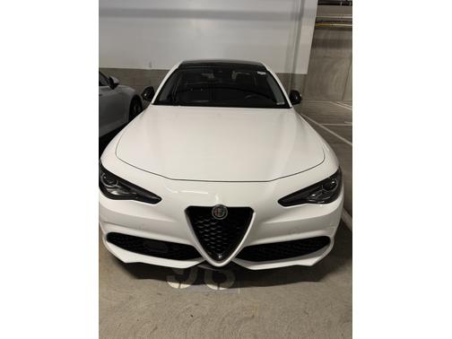 2020 Alfa Romeo Giulia Base