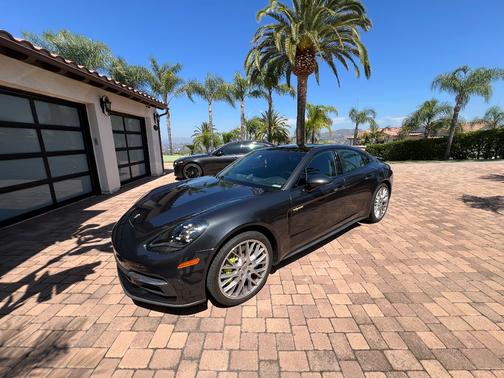 Gray 2018 Porsche Panamera Panamera 4 E-Hybrid