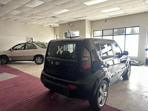 2010 Kia Soul !