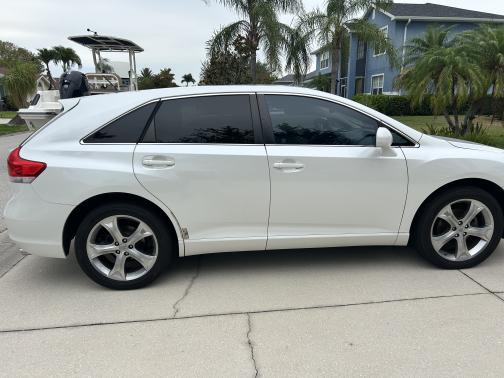 2010 Toyota Venza Base