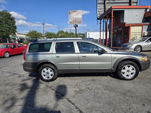 2006 Volvo XC70 2.5T
