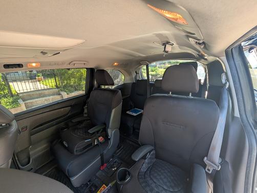 Gray 2016 Honda Odyssey EX-L