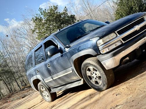 Blue 2005 Chevrolet Tahoe LS
