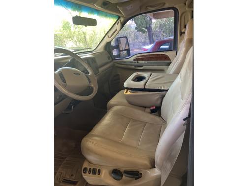 2004 Ford F-250 Lariat Crew Cab Super Duty
