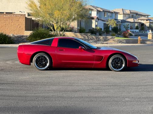 2002 Chevrolet Corvette Base