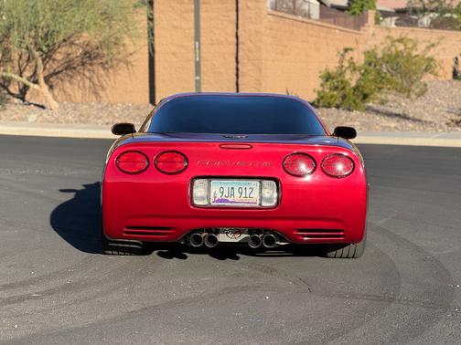 2002 Chevrolet Corvette Base