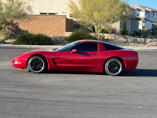 2002 Chevrolet Corvette Base