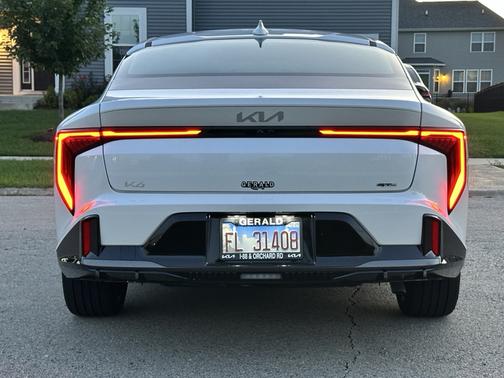 2025 Kia K4 GT-Line