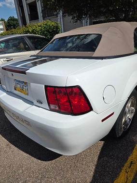 2004 Ford Mustang Base