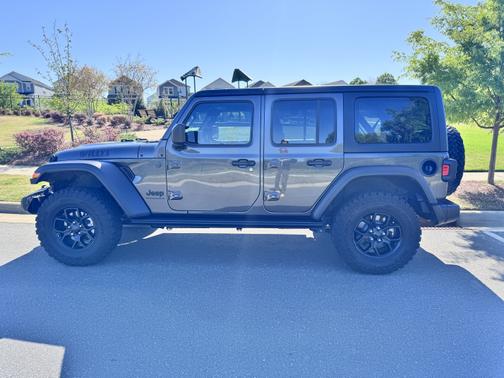 2024 Jeep Wrangler Willys