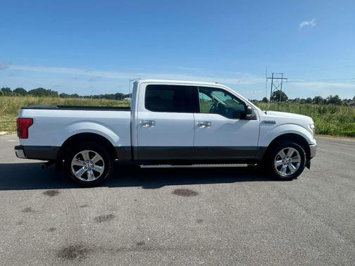 White 2018 Ford F-150 XLT