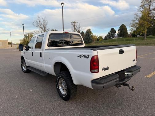 White 2002 Ford F-350 Lariat Crew Cab Super Duty