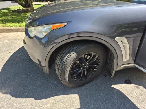 Gray 2009 INFINITI FX35 Base
