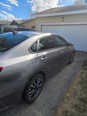 Gray 2024 Kia Forte LXS