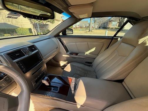 2005 Cadillac XLR Base