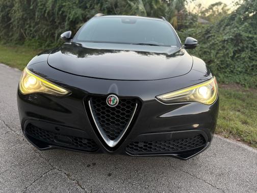 2018 Alfa Romeo Stelvio Ti Sport