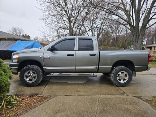 2009 Dodge Ram 2500 SLT Quad Cab