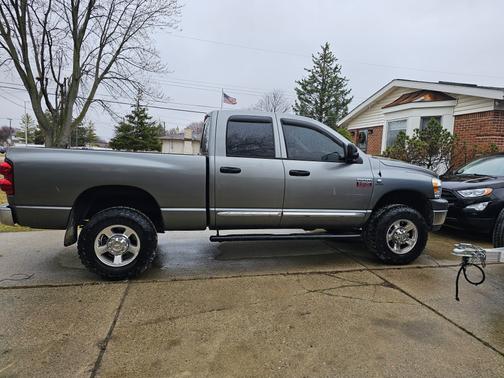 2009 Dodge Ram 2500 SLT Quad Cab
