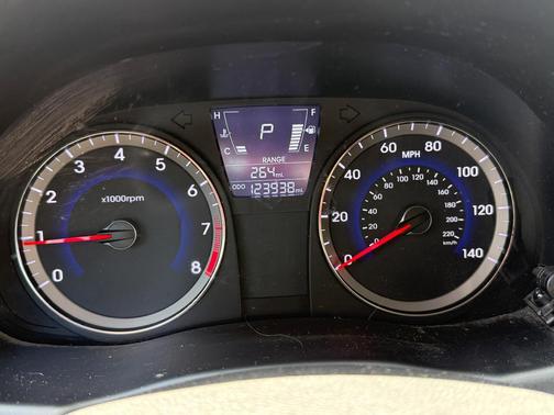 Gray 2013 Hyundai Accent SE