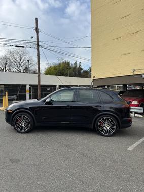 2015 Porsche Cayenne Cayenne Turbo