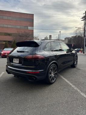2015 Porsche Cayenne Cayenne Turbo