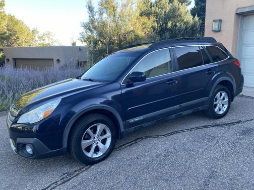 Blue 2014 Subaru Outback 2.5i Limited