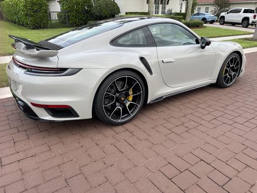 2023 Porsche 911 Turbo S
