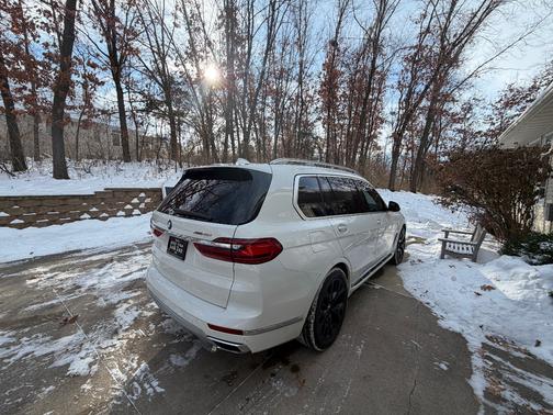 2021 BMW X7 xDrive40i