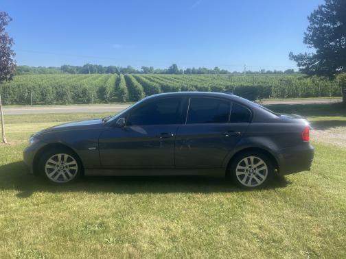 2006 BMW 325 xi