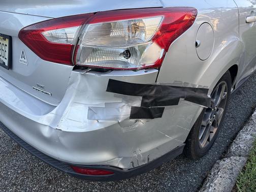Silver 2013 Ford Focus SE