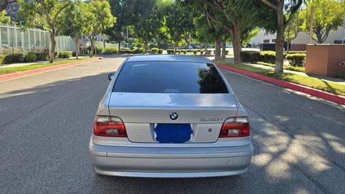 Silver 2002 BMW 530 i