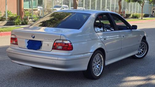 Silver 2002 BMW 530 i
