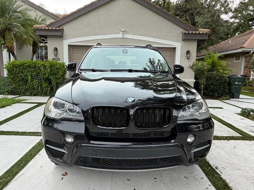 Black 2013 BMW X5 xDrive35i Sport Activity