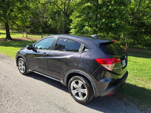 Black 2016 Honda HR-V EX