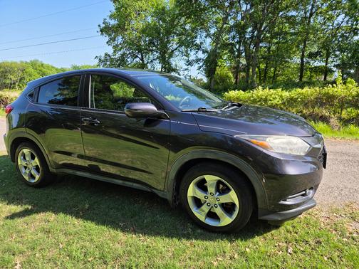 Black 2016 Honda HR-V EX