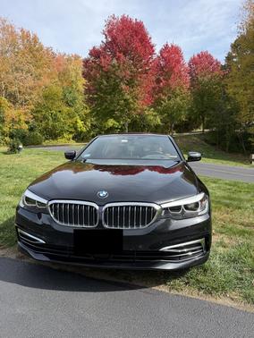 Black 2019 BMW 530e xDrive iPerformance