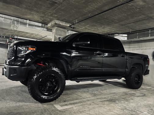 2016 Toyota Tundra SR5