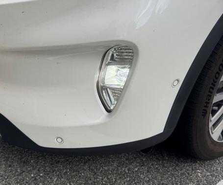 2020 Ford Escape Titanium Hybrid