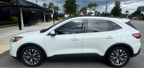 2020 Ford Escape Titanium Hybrid